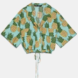 Zara pineapple print crop top